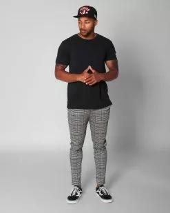 Allen Iverson Classic Snapback Hat SPORT AND ICON