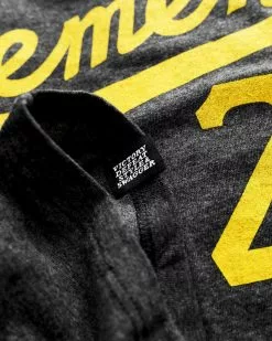 Roberto Clemente Clemente #21 Black Tank SPORT AND ICON