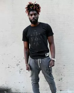 SPORT AND ICON Fergie Jenkins Black Aces Tee