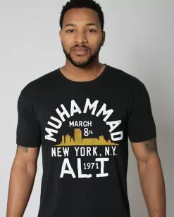 Muhammad Ali FOTC - Ali 1971 MSG Tee SPORT AND ICON