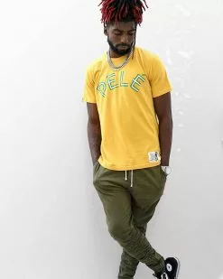 NEW ARRIVALS Pelé Brasil #10 Yellow Tee